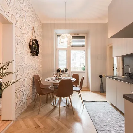 Chic 2b 3 Min From Old Town Appartamento *