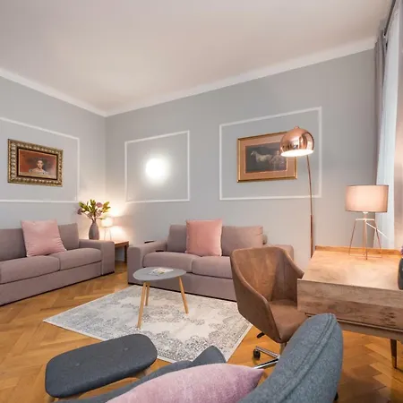 Appartamento Chic 2b 3 Min From Old Town